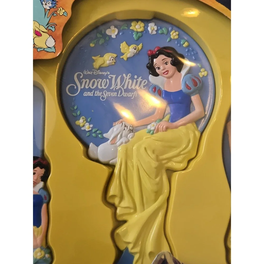 Disney vintage snow